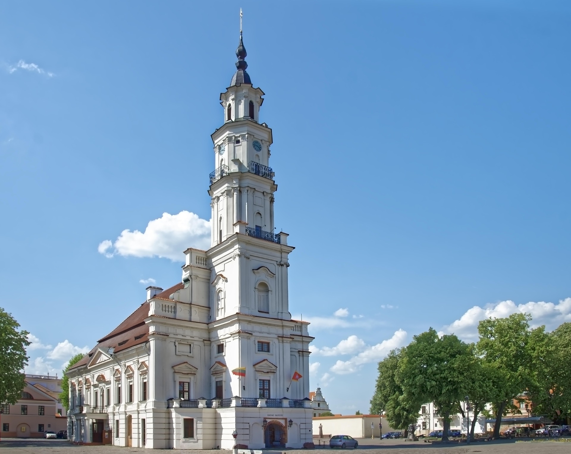 Krovinių pervežimas Vilnius–Kaunas: kas svarbu verslui planuojant maršrutą?